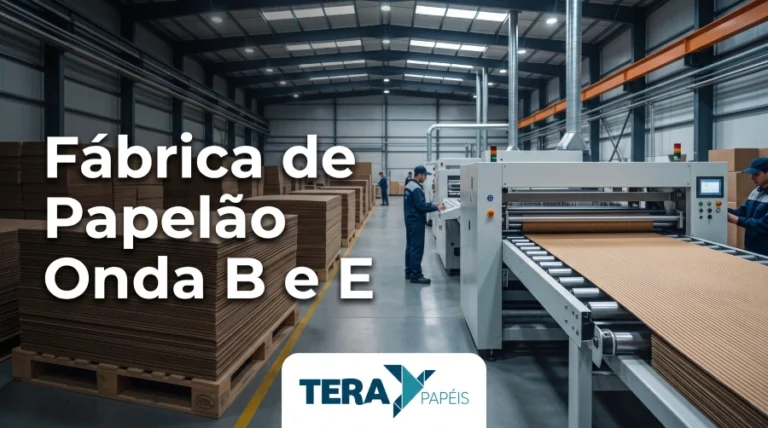 Visão interna de uma fábrica moderna produzindo chapas e bobinas de papelão Onda B e Onda E, garantindo o abastecimento para o mercado do Paraná